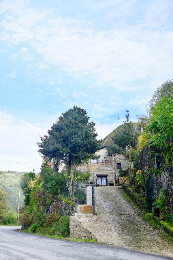 Villa Casa Do Penedo Geres Terras de Bouro Exterior foto